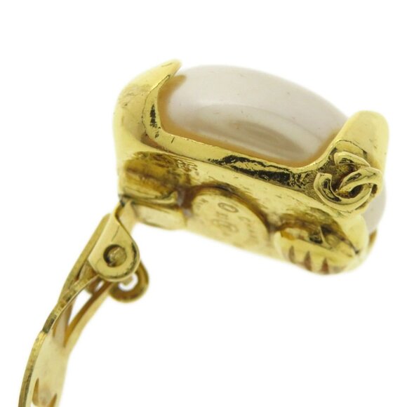 CHANEL Pearl Earrings - Picture 6 of 7